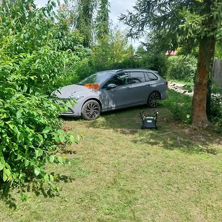 V Prirode Semesterbostad Hradec Králové